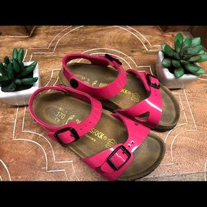 🌸Girls Fuchsia Rio Kids Birkenstock size 27🌸